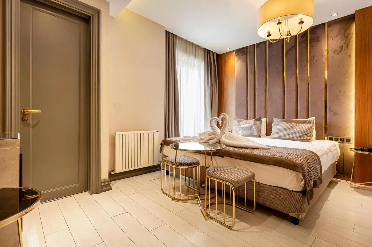Santra Hotel