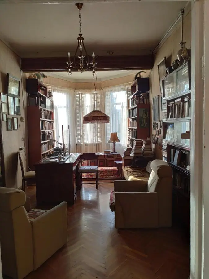 White Hotel Guesthouse