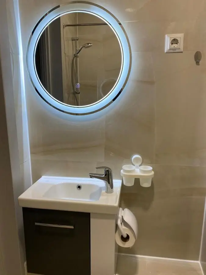 Cultural Crossing Hotel