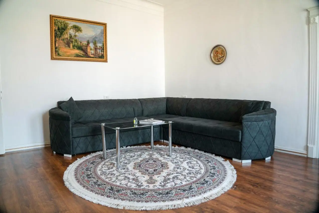 City Center Apartment
