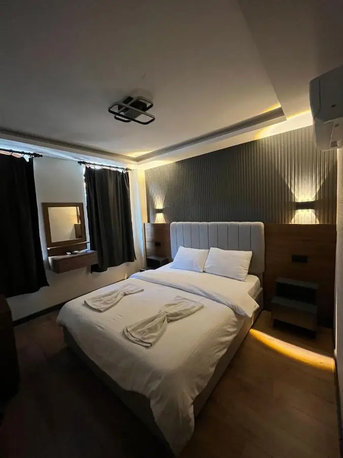 SkyLife OldCity Hotel