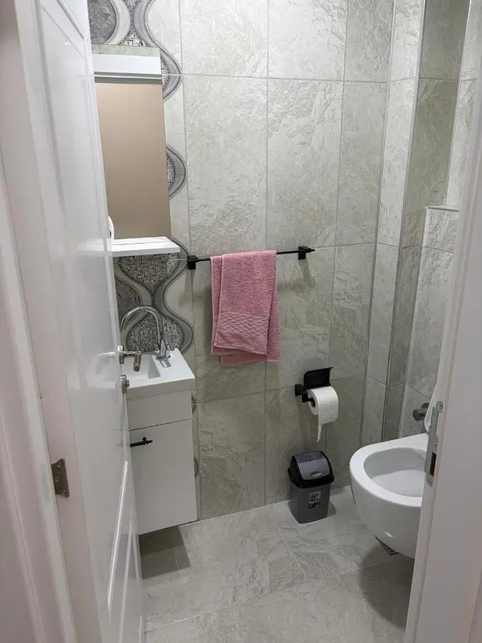 AdaSuites Spacious Family Apartment with Balcony 120 m2