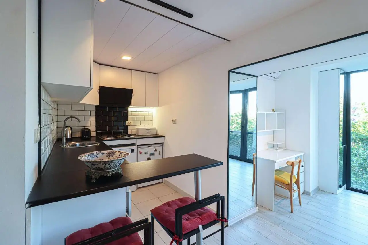 Bright 1BR with Sameba view Avlabari - by Wehost