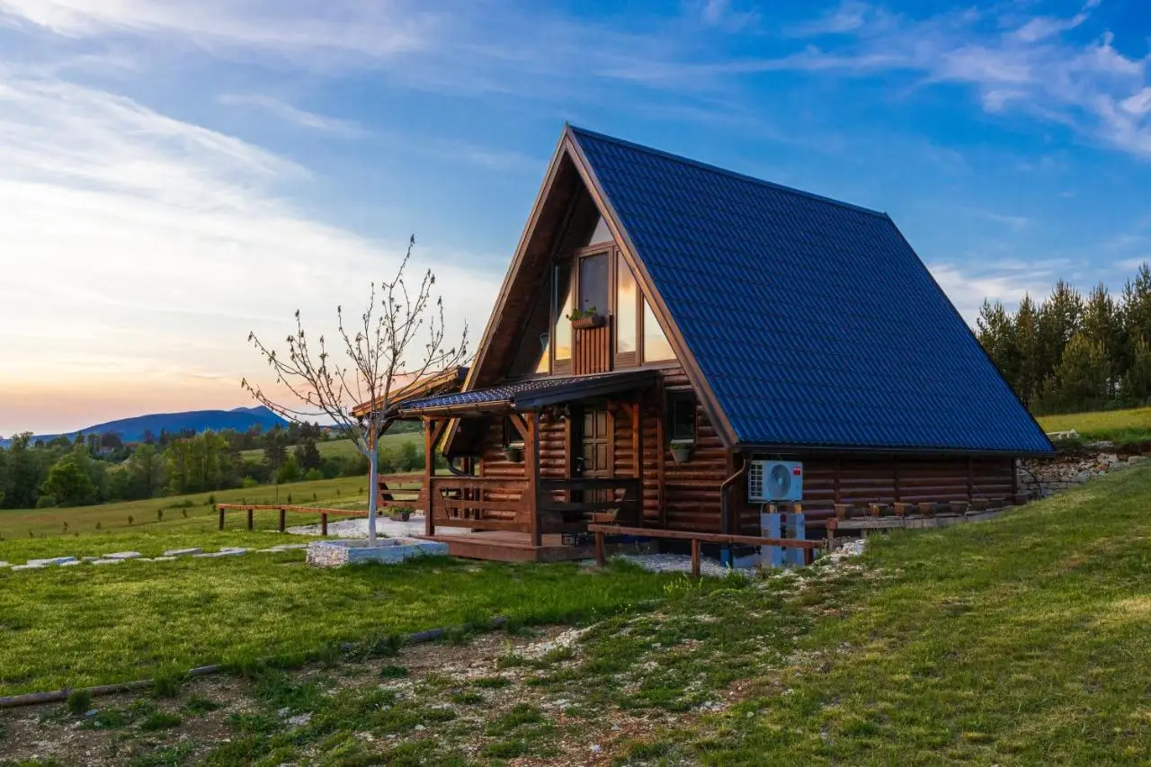 Village house Iva