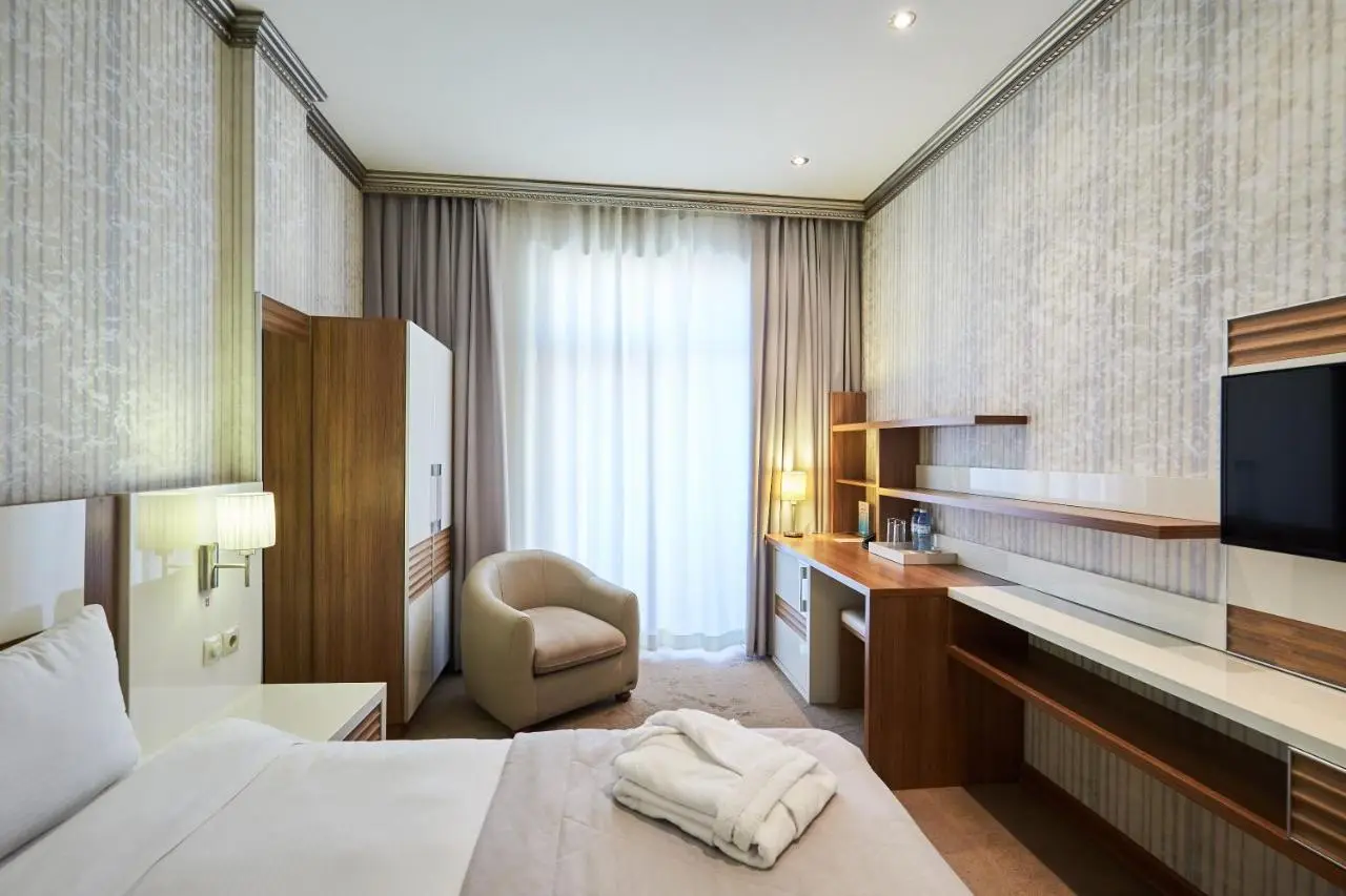 Boulevard Side Baku
