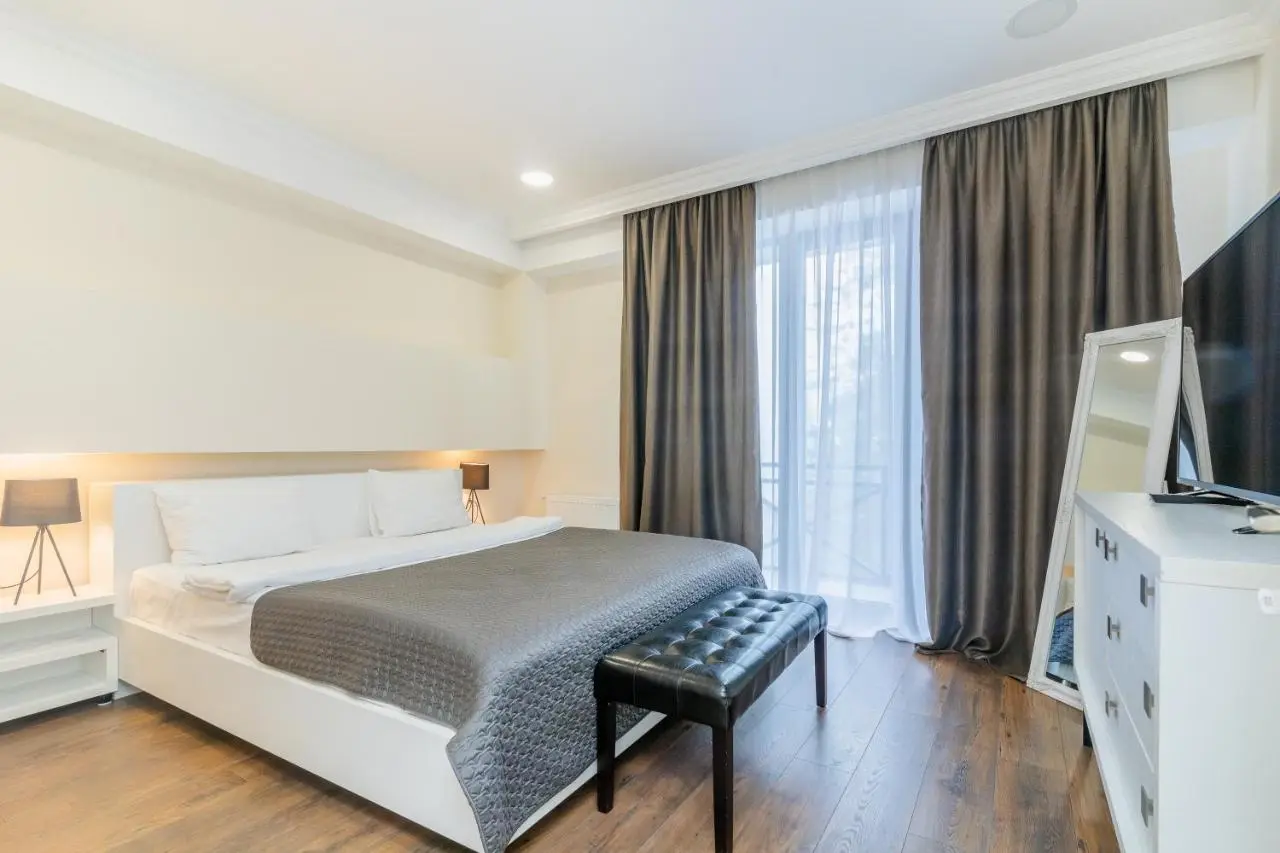 Kokhta Plaza Boutique Hotel