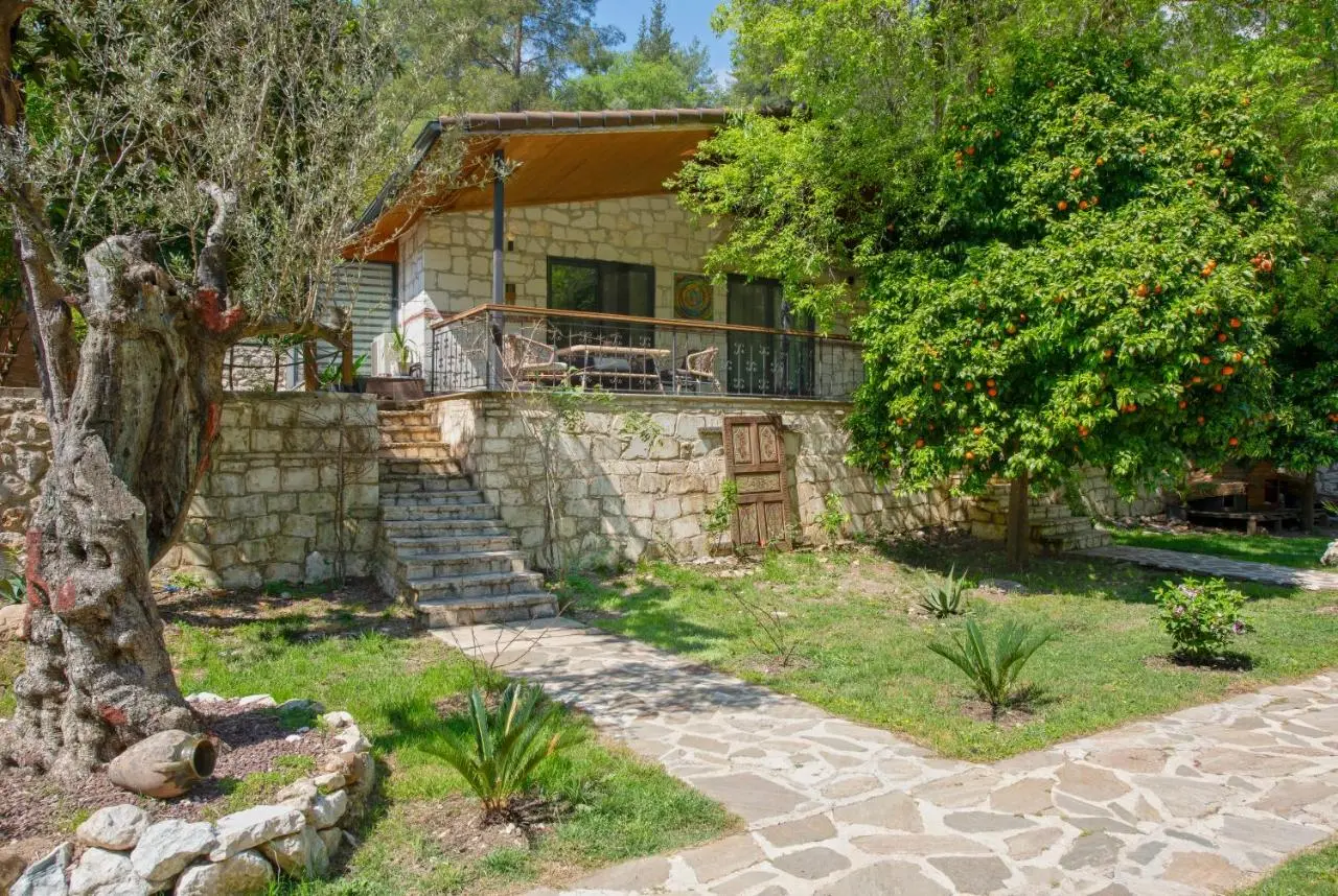Yusalis Garden Hotel