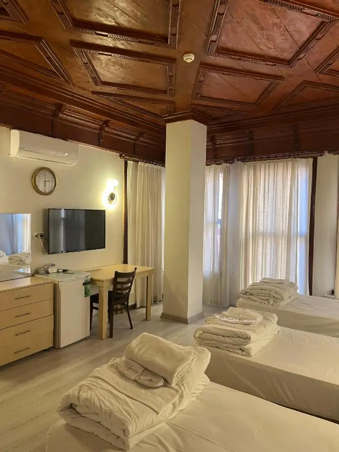 Adil Konak Hotel