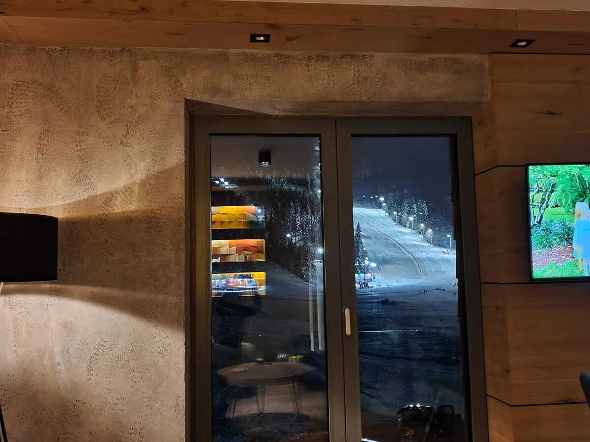 Accommodation with a view of the trail