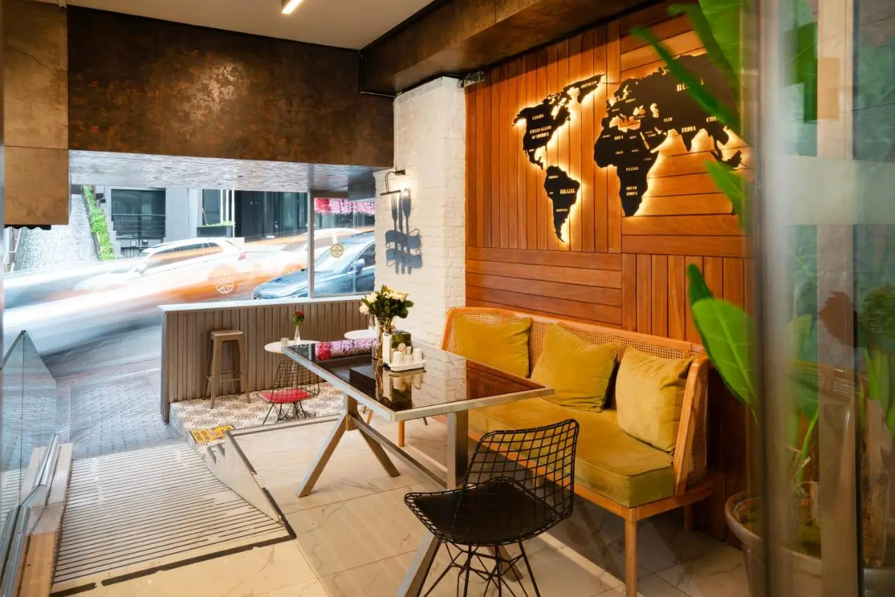 Orya Hotel