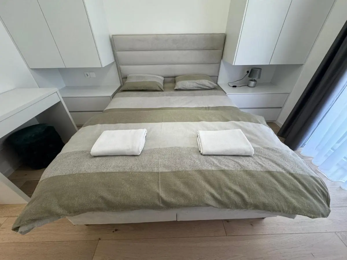 Lux Sarajevo Waves 2bdr apartment with private parking