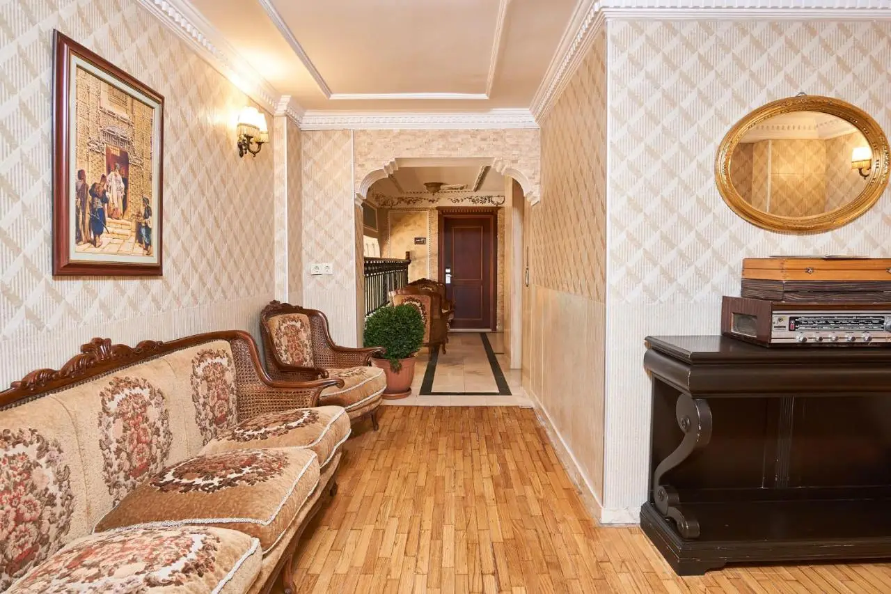 Amber Hotel & Spa