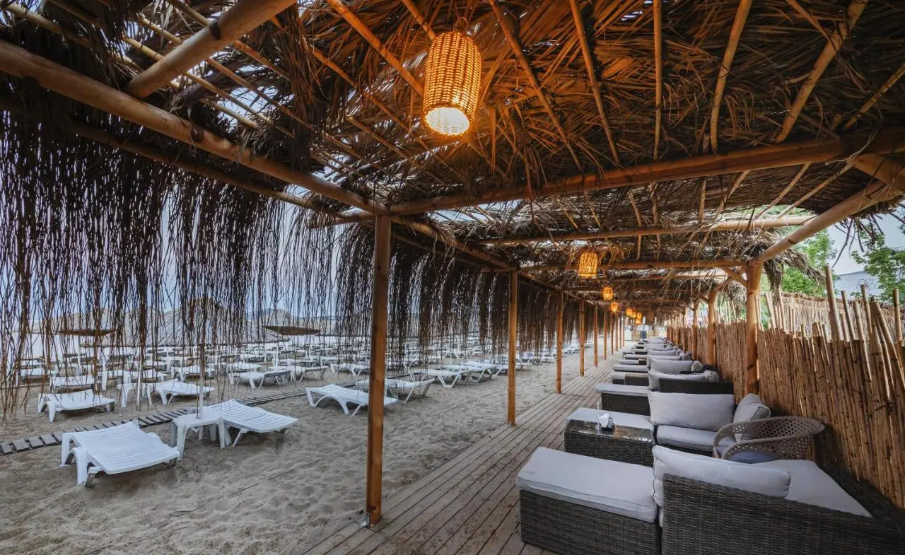 KİRAZ BEACH OTEL