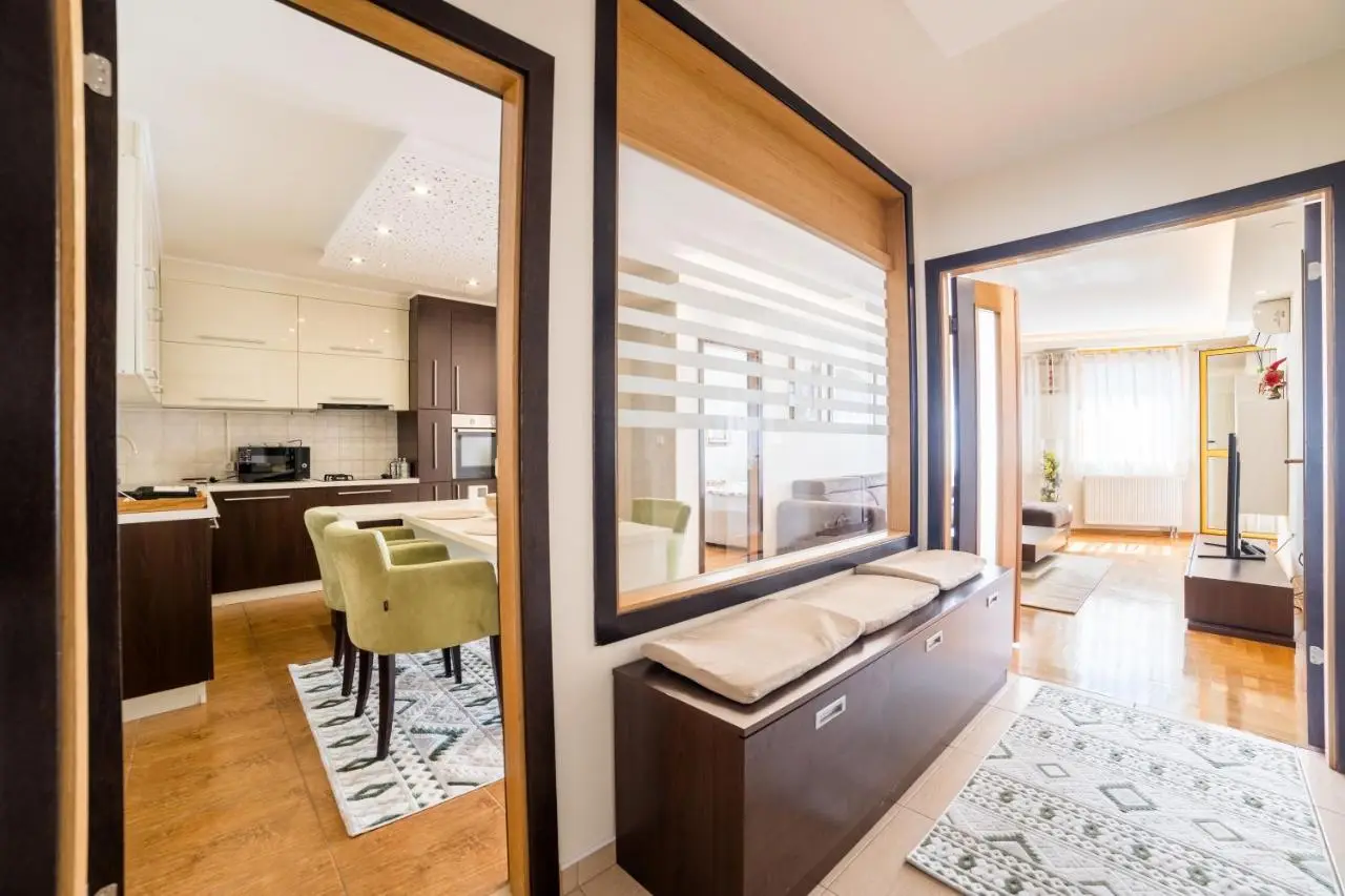 Skenderija Skyline Luxury- 2BR Apartment with Garage and Balcony