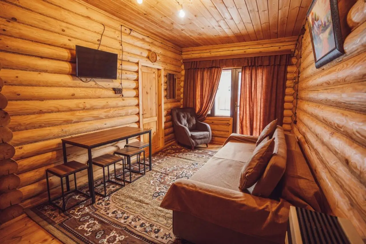 Kingswood Cabins Borjomi