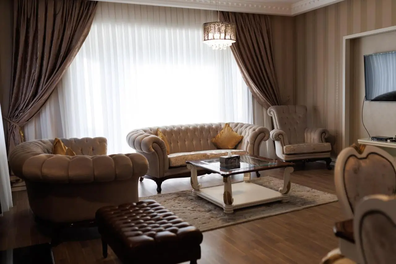 Ayan Palace Hotel
