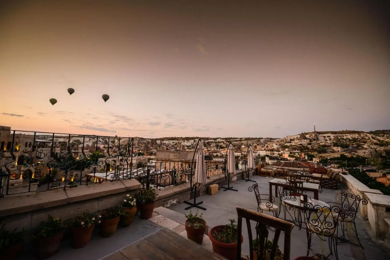 Vineyard Cave Hotel
