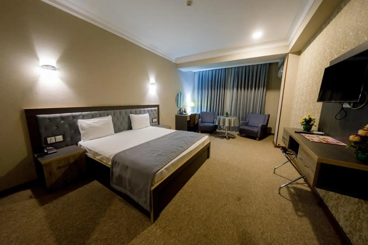 Royal Sapphire Hotel