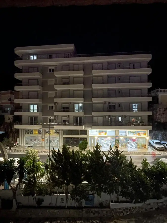 Xhulio Apartments
