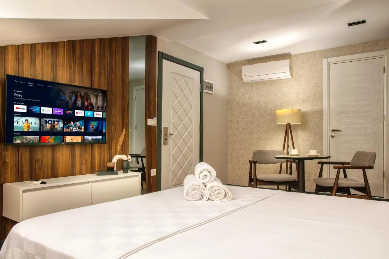 La Mia Suites