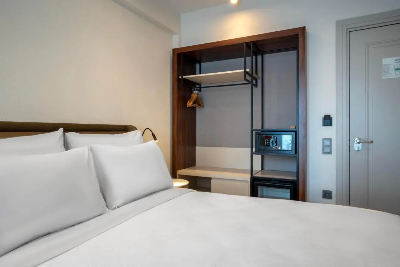 Smart and Simple Hotel Karakoy