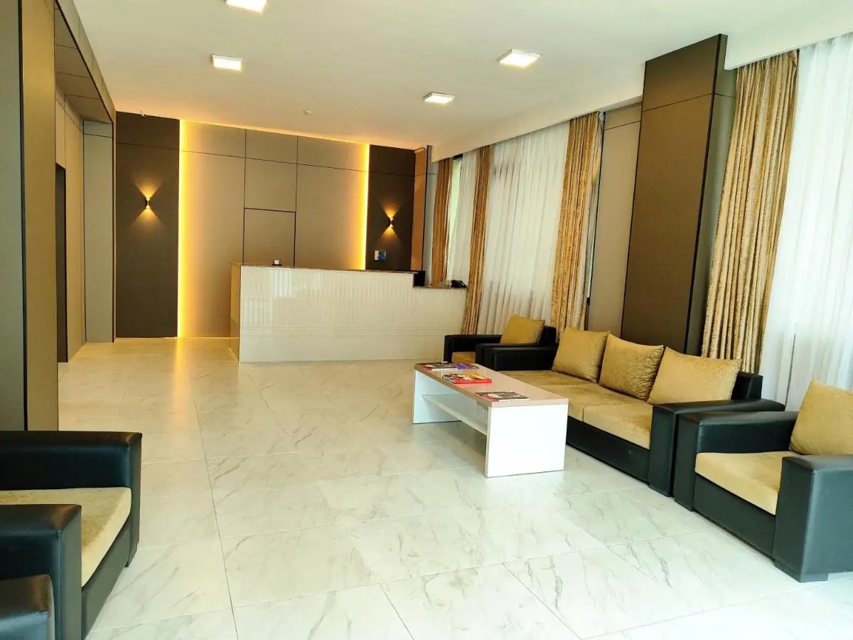 Diplomat Suites Hotel