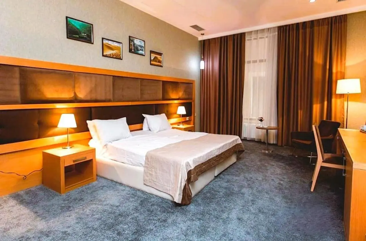 GM City Hotel Baku - Free Swimming Pool