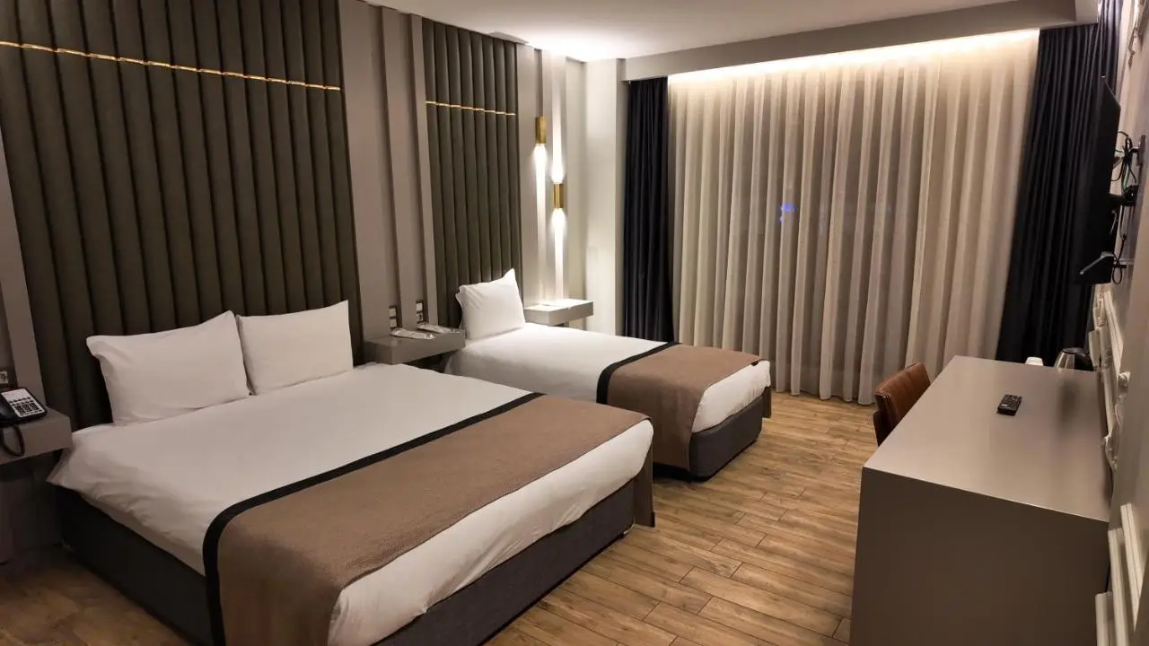 Lala Grand Hotel