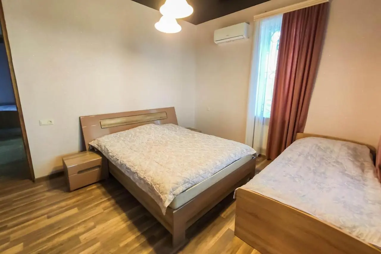 Mango's Guesthouse