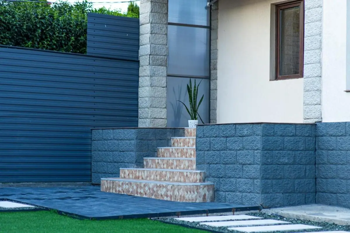 Brand-New 2BR House with Garden