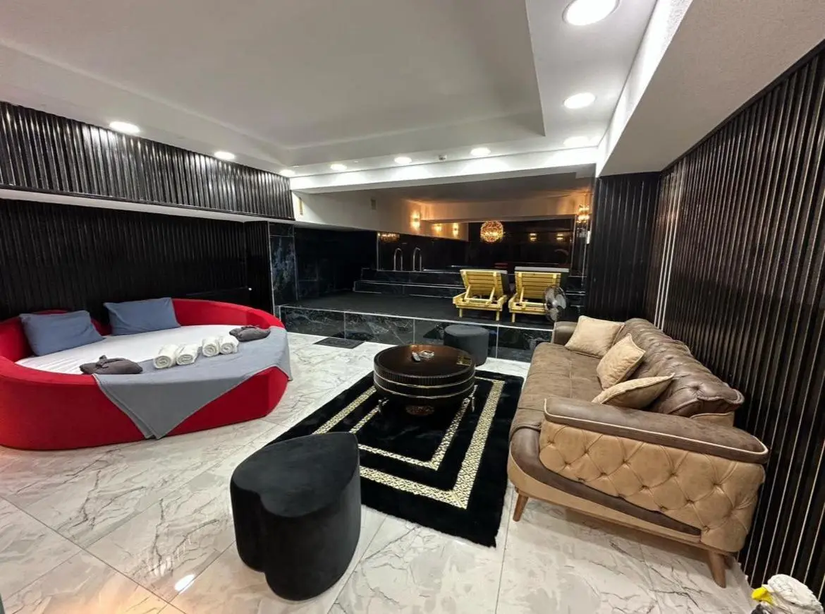 KRAL GRAND OTEl
