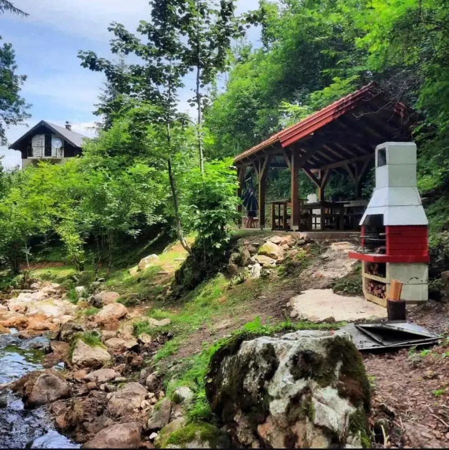 Vikend kuća Vrelo Miljacke