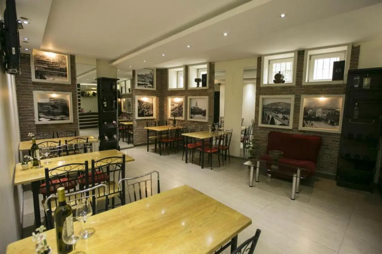 Tbiliseli Inn