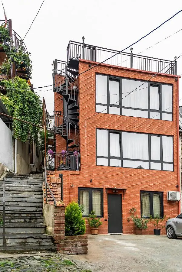 LUXURY APARTMENT IN OLD TBILISI WITH TERRACe
