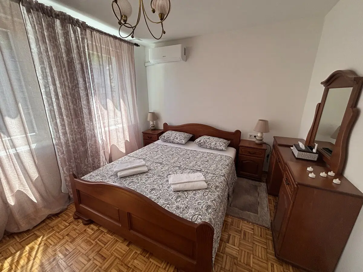 Apartment Adi