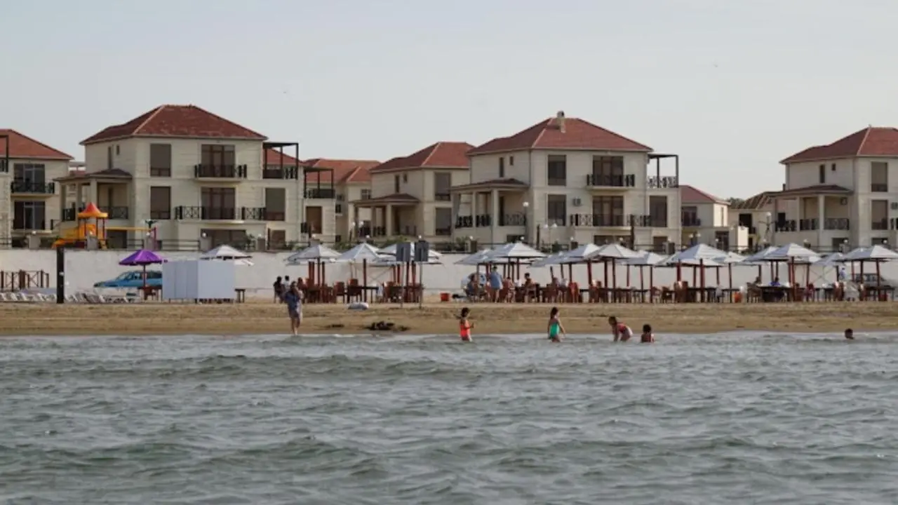 S Pollo Apartments by first beach line