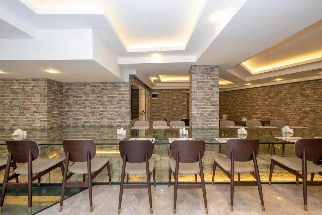 Hotel Ravi