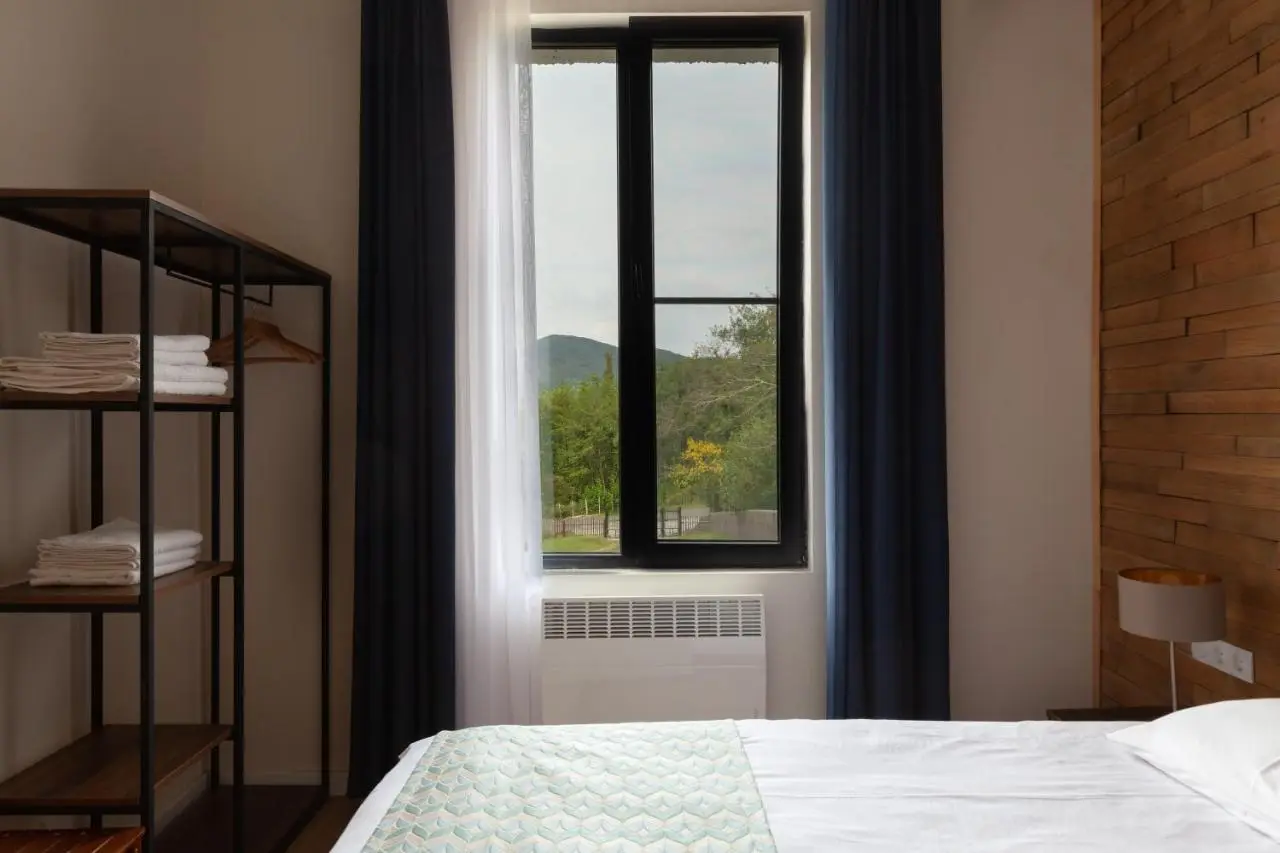 Renovated 3-bedroom House in Nature - Iskia Estate