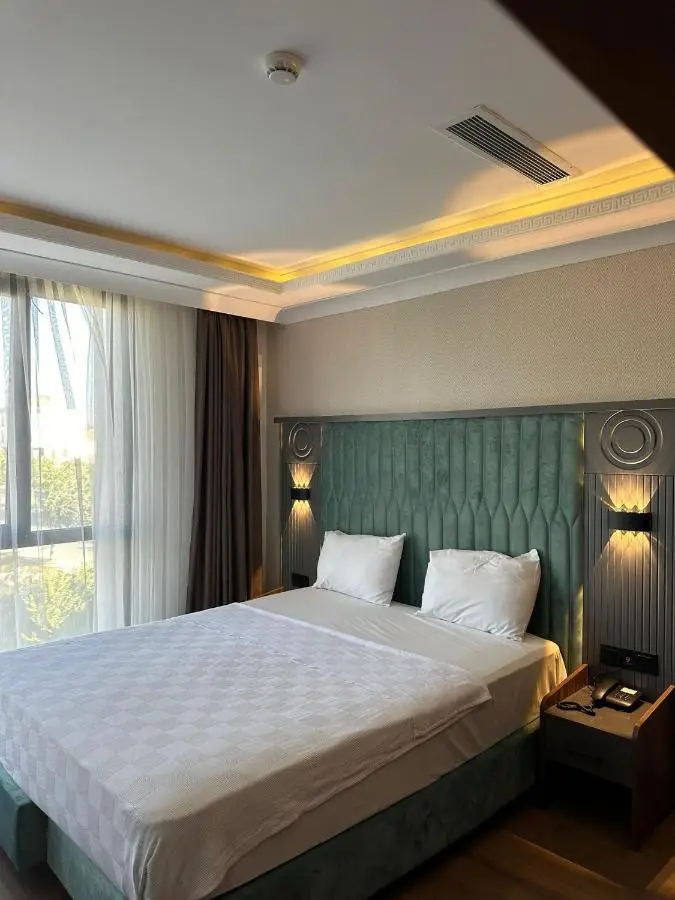 Shelton Airport Hotel