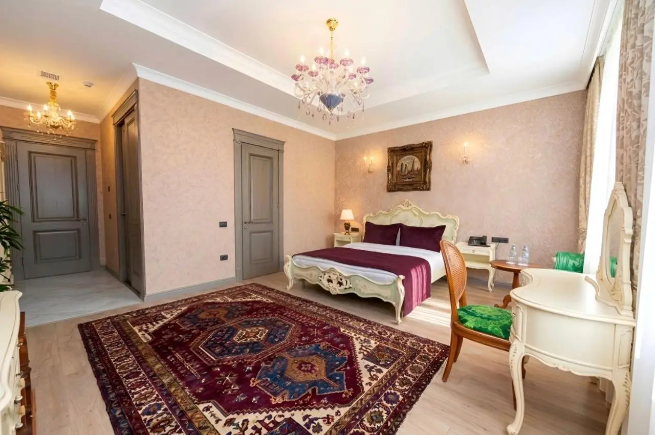 West inn Luxury Baku