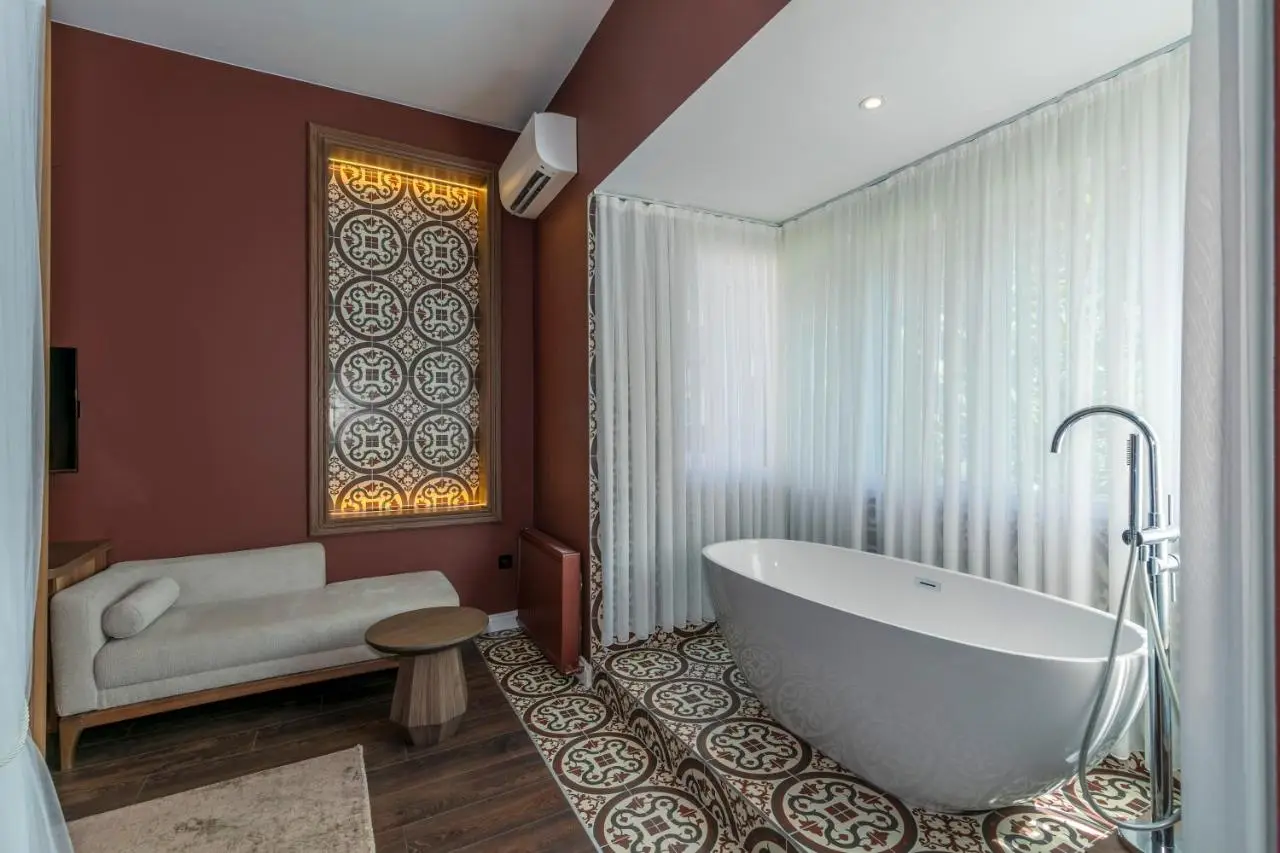 CLK Suites Hotel