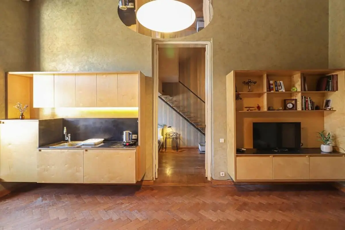 1-BR Apt in Central Tbilisi by Wehost