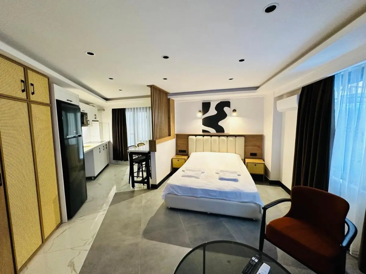 Rose Point Residence