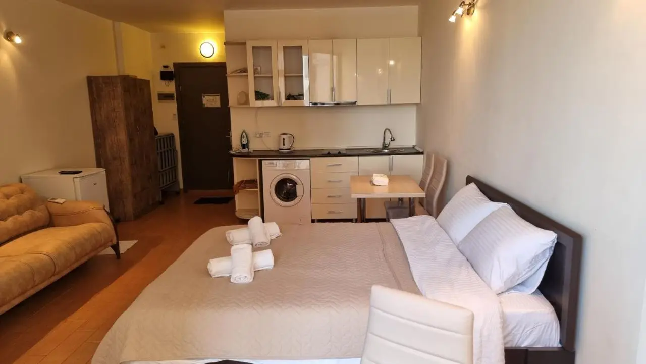 Sea View Apartment near Grand Mall