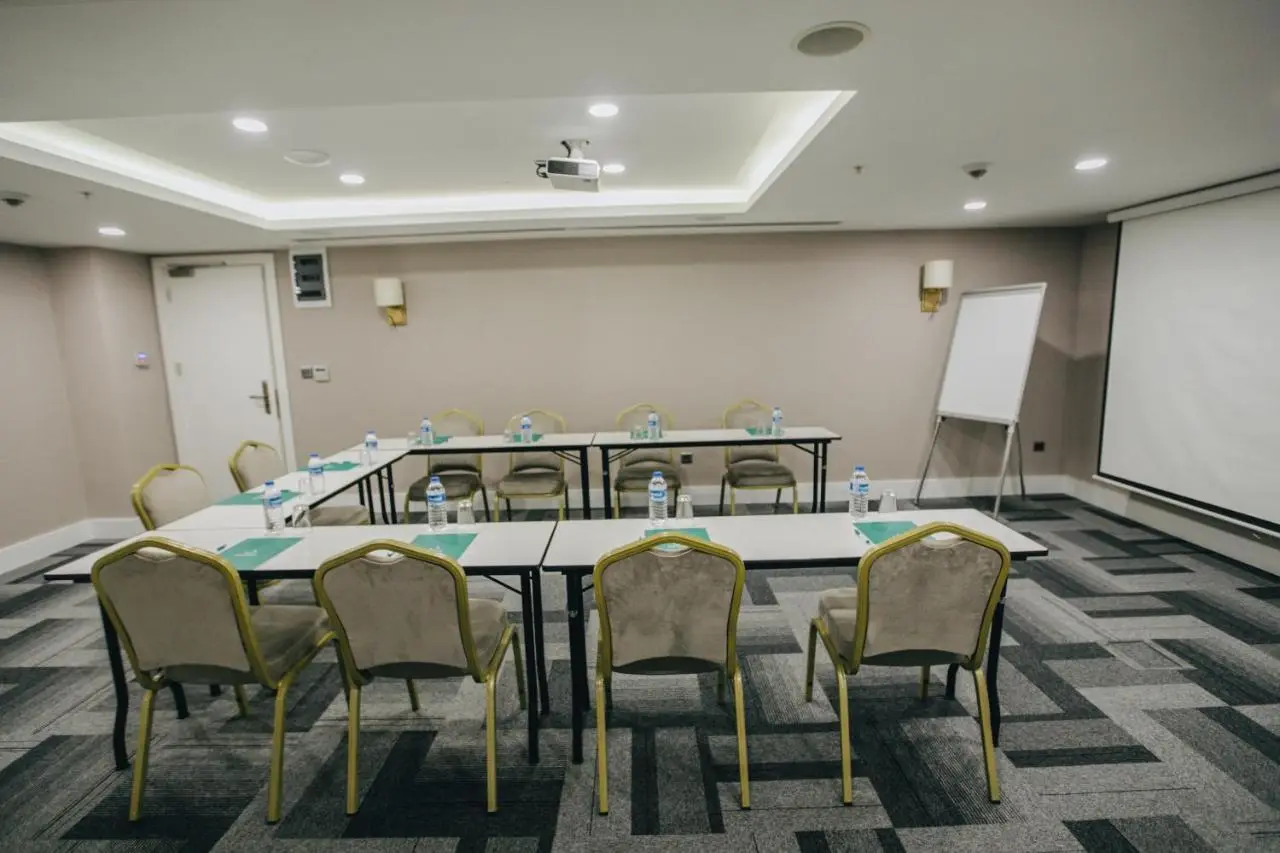 Mia Berre Hotels
