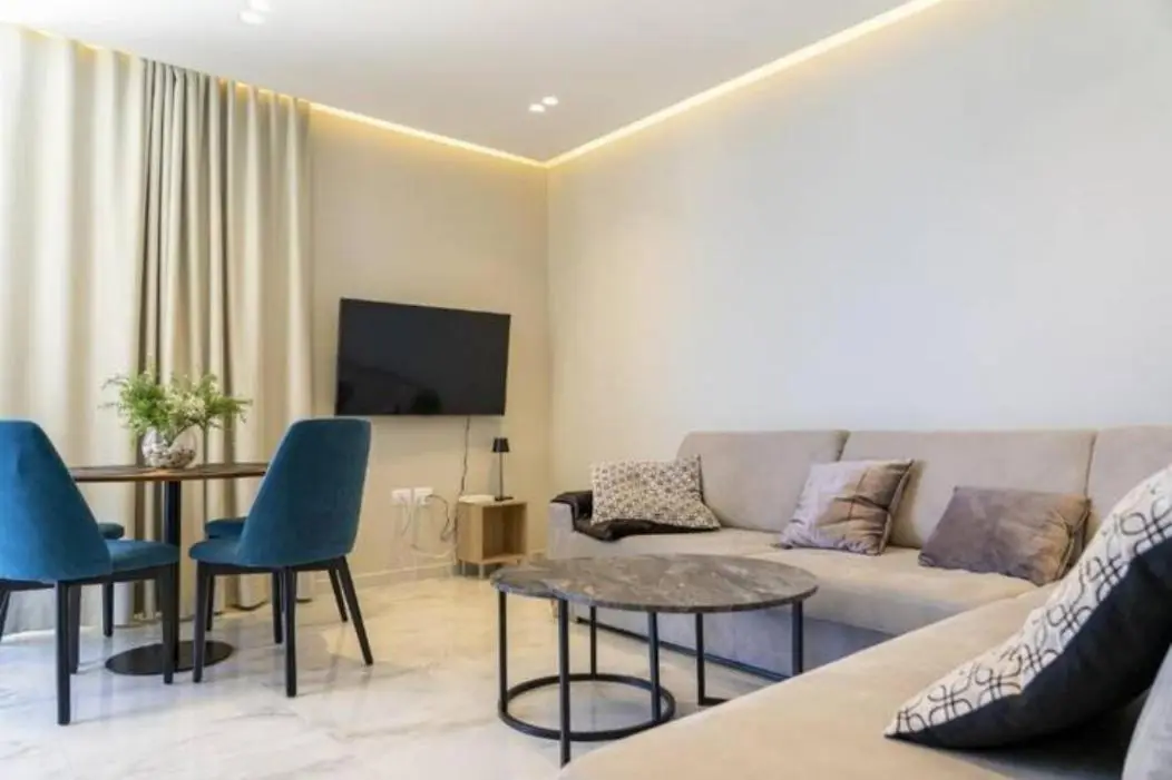 Beachfront Apartments- Horizon Residence
