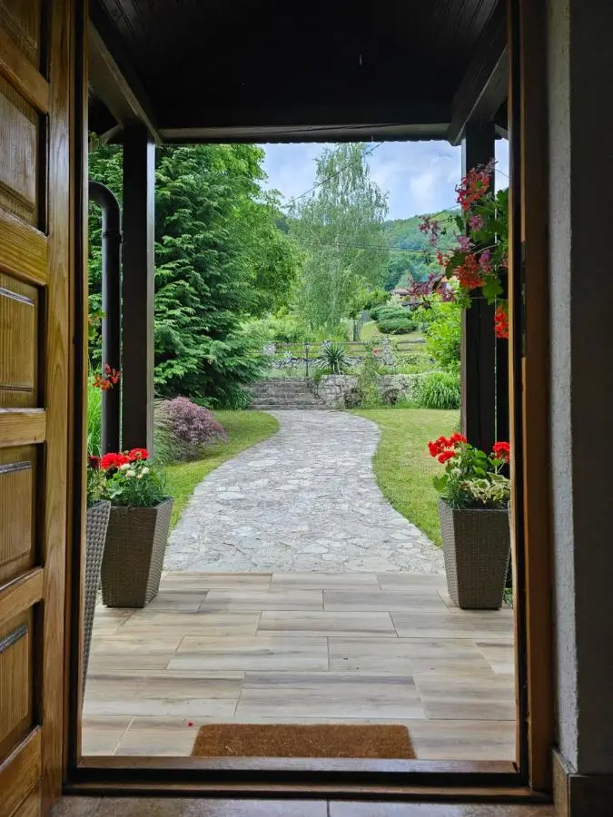 Holiday House Bella