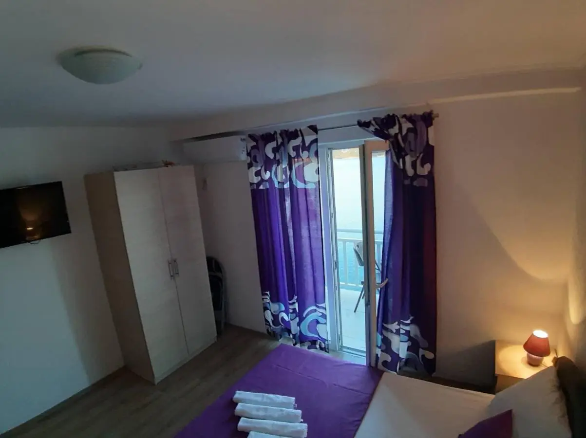 Apartments Leža