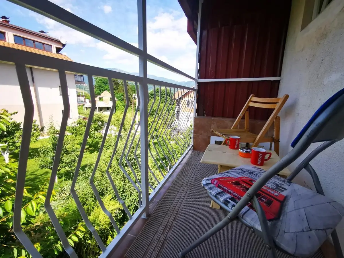 White Apartment Sarajevo - Free Parking