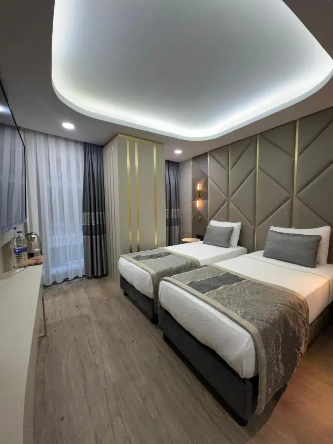 Elysia Plus Hotel